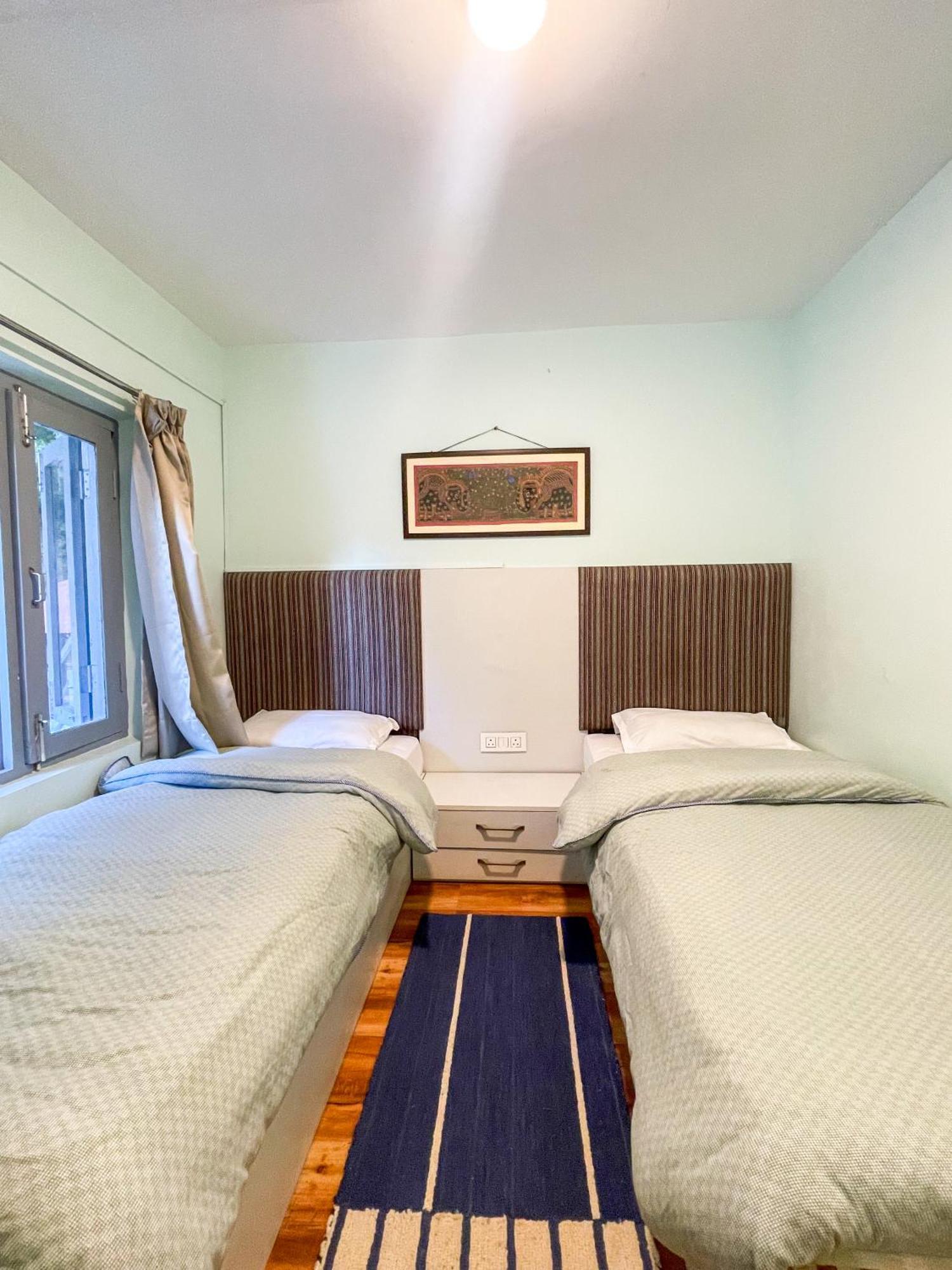Eevolve Dharamkot - An Eco Hostel McLeod Ganj Exterior photo