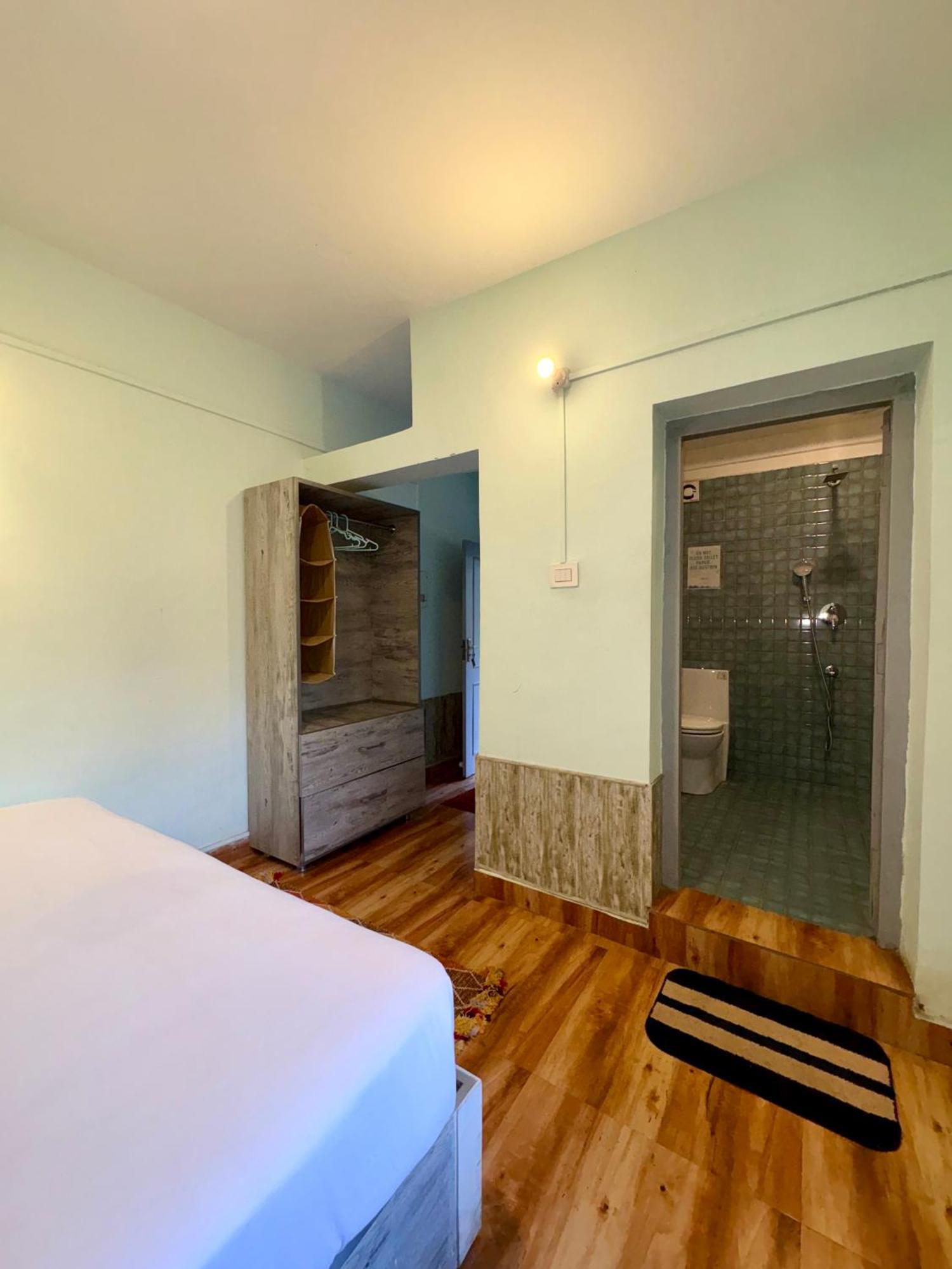 Eevolve Dharamkot - An Eco Hostel McLeod Ganj Exterior photo
